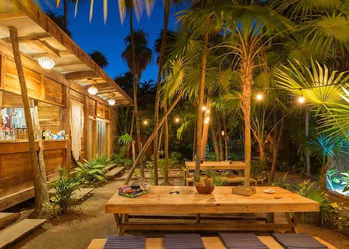 Nativus Glamping & Cenote Tulum